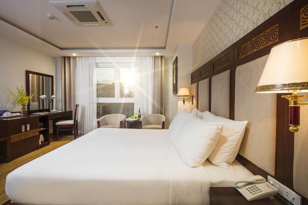 Galliot Hotel Nha Trang Exterior photo