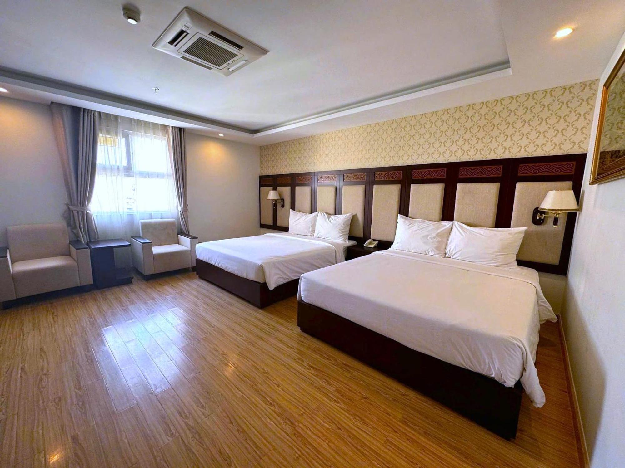Galliot Hotel Nha Trang Exterior photo