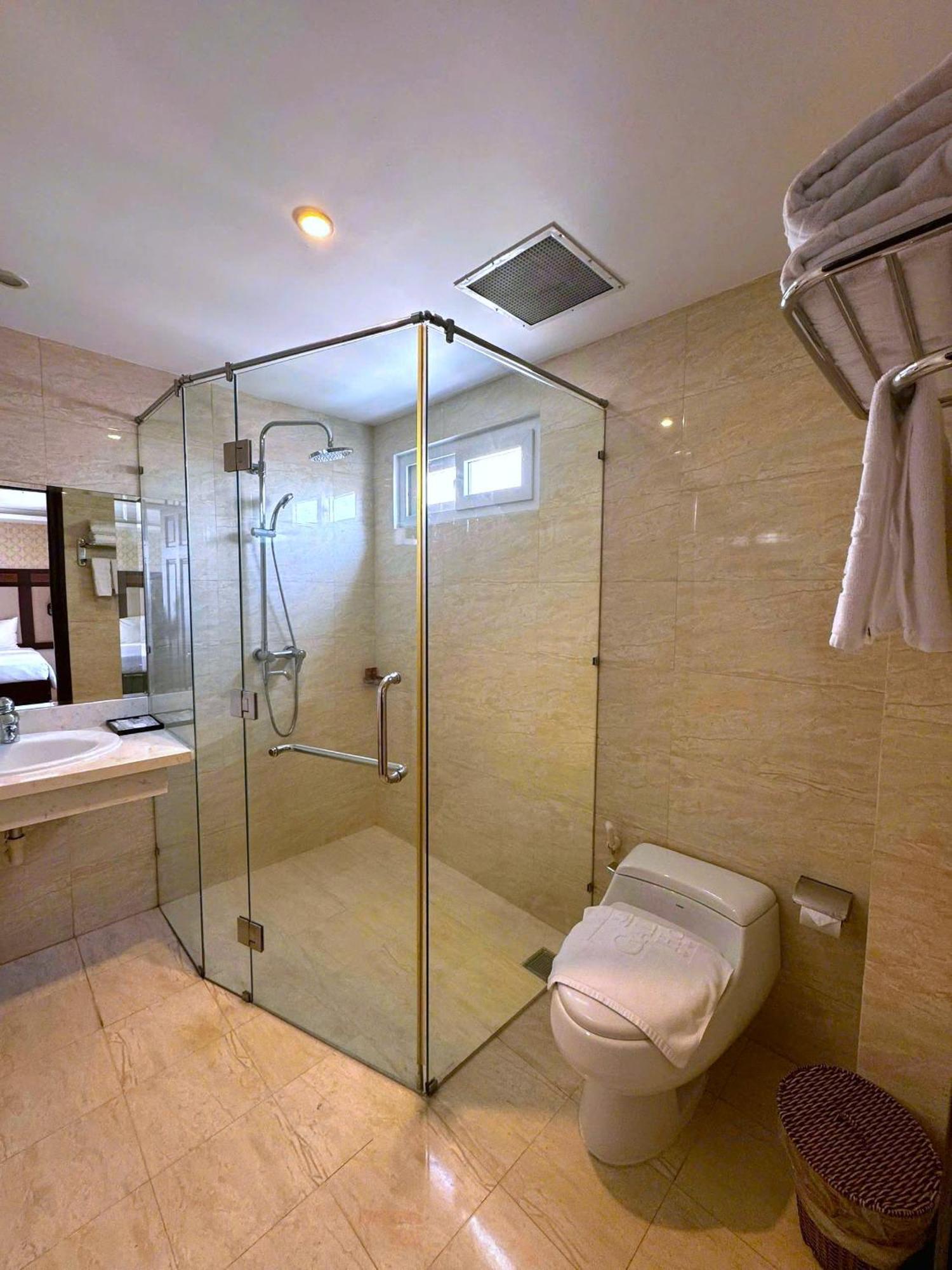 Galliot Hotel Nha Trang Exterior photo