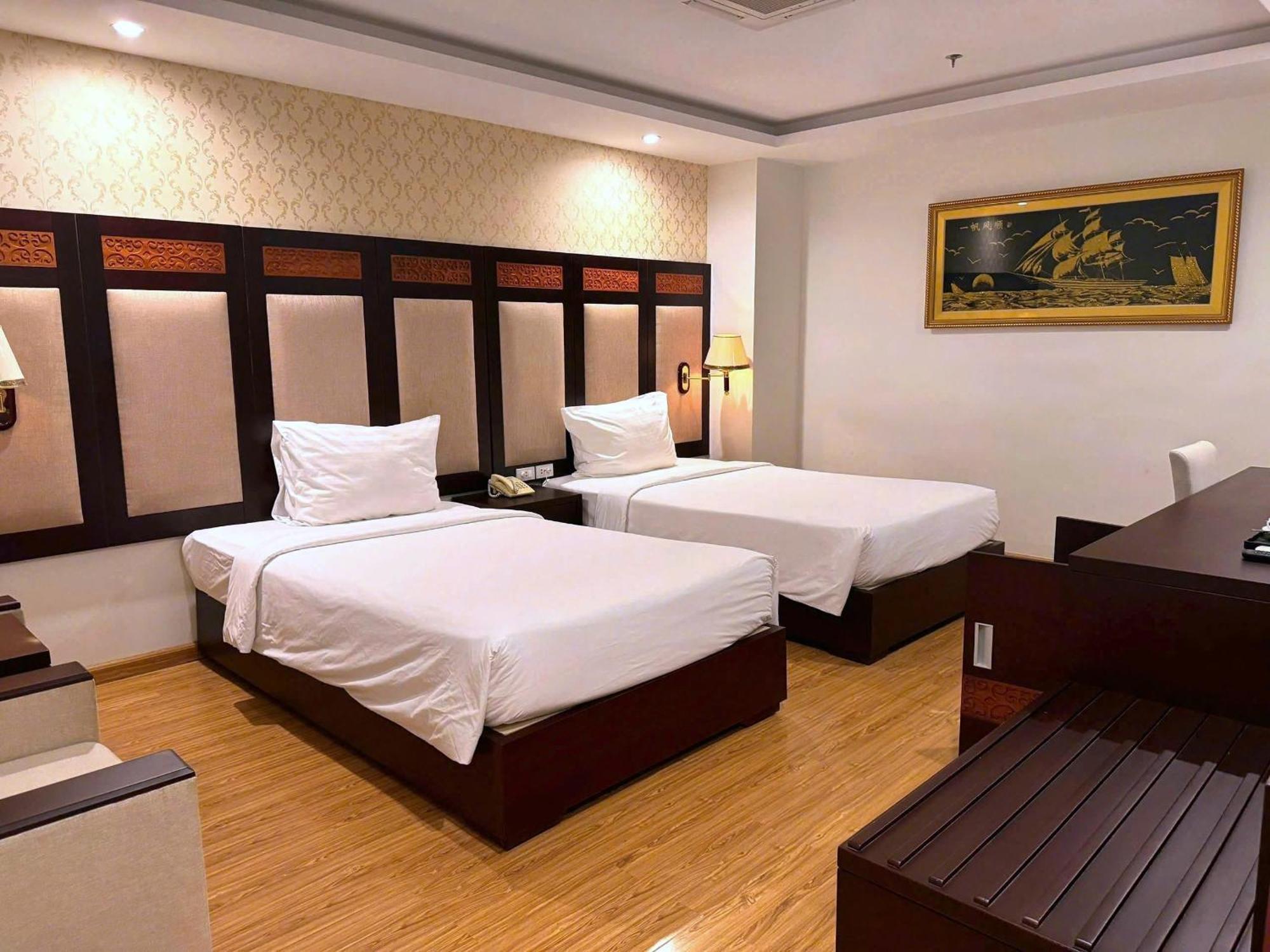 Galliot Hotel Nha Trang Exterior photo